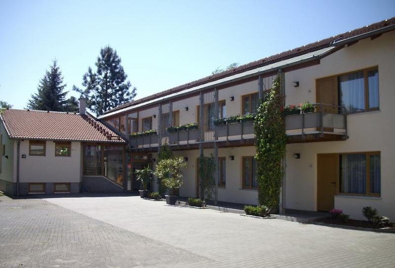 Port Inn Hotel Айхвальде Экстерьер фото